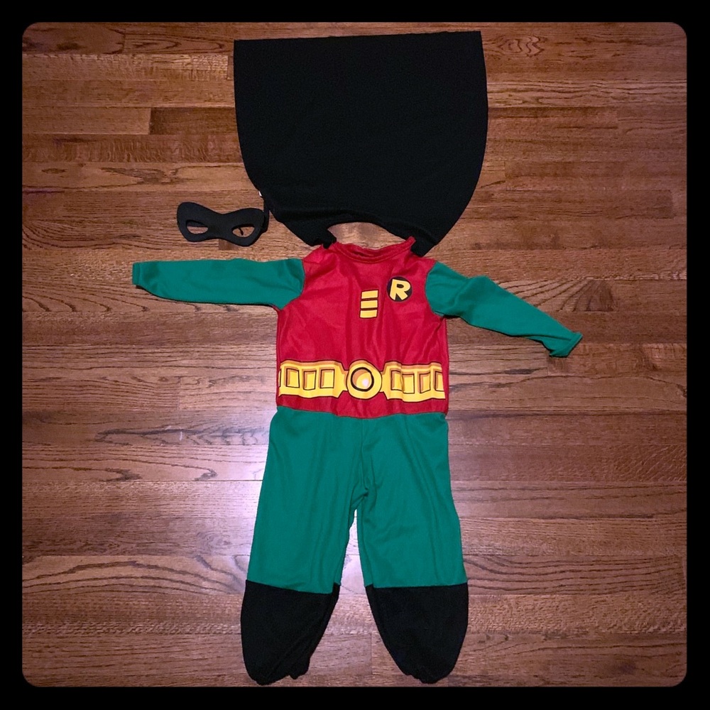 Baby Robin costume sz. 12-18 months. Used